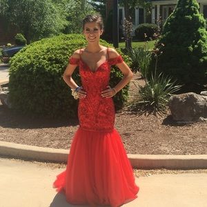 Sherri Hill prom dress